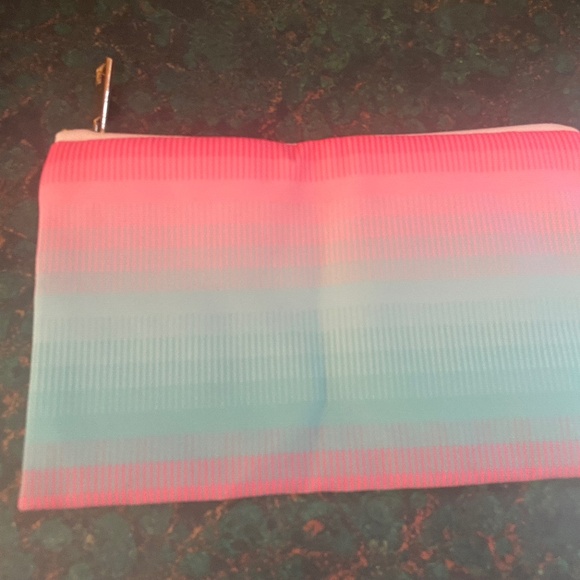 Rume Pink/Blue Gradient Pouch - Picture 1 of 3